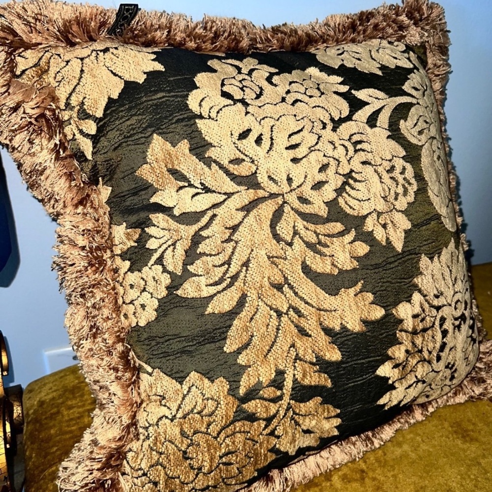 Borgata Throw Pillow - Picture 8 of 9